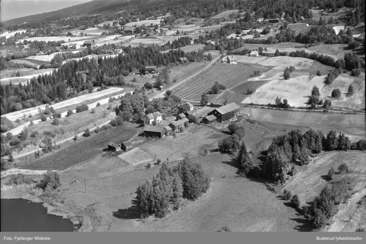 Berg gård i Haug. Ringkollveien