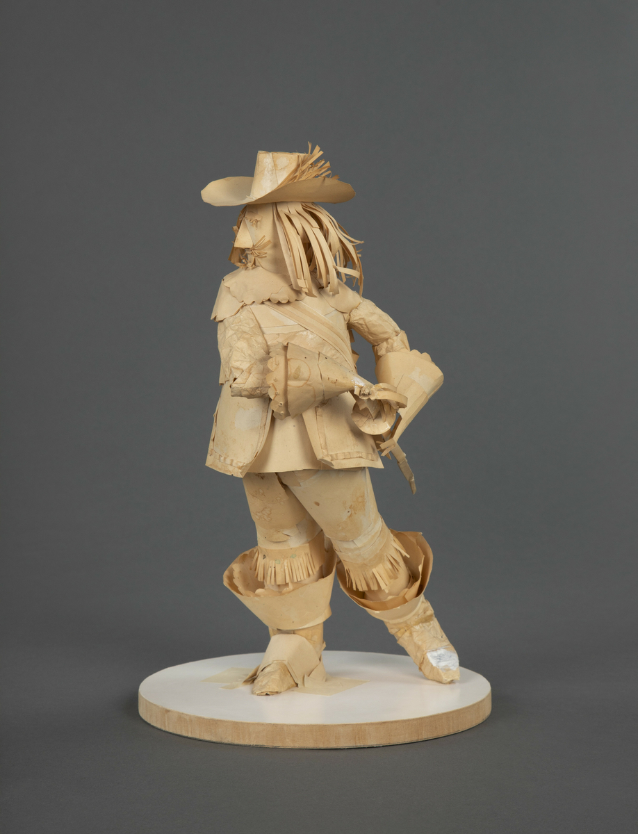 Knekt [Papirskulptur]