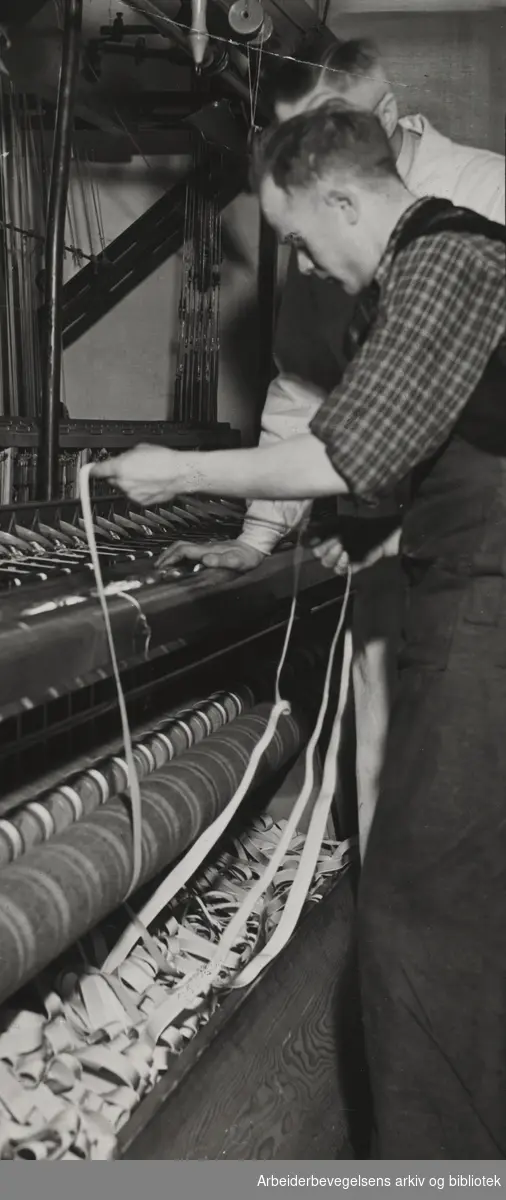 Oslo Baand & Lidsefabrik på Rodeløkka i Oslo. Januar 1940