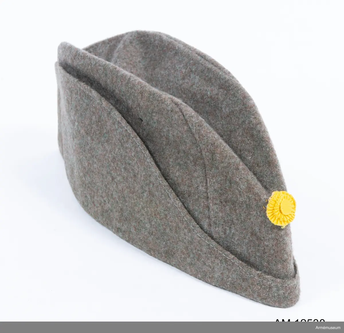 Grupp C I.

Svettrem av läder, märkt 58 (storlek), K.4, 1937, 568.