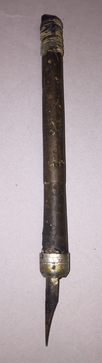 Penneskaft med spiss.