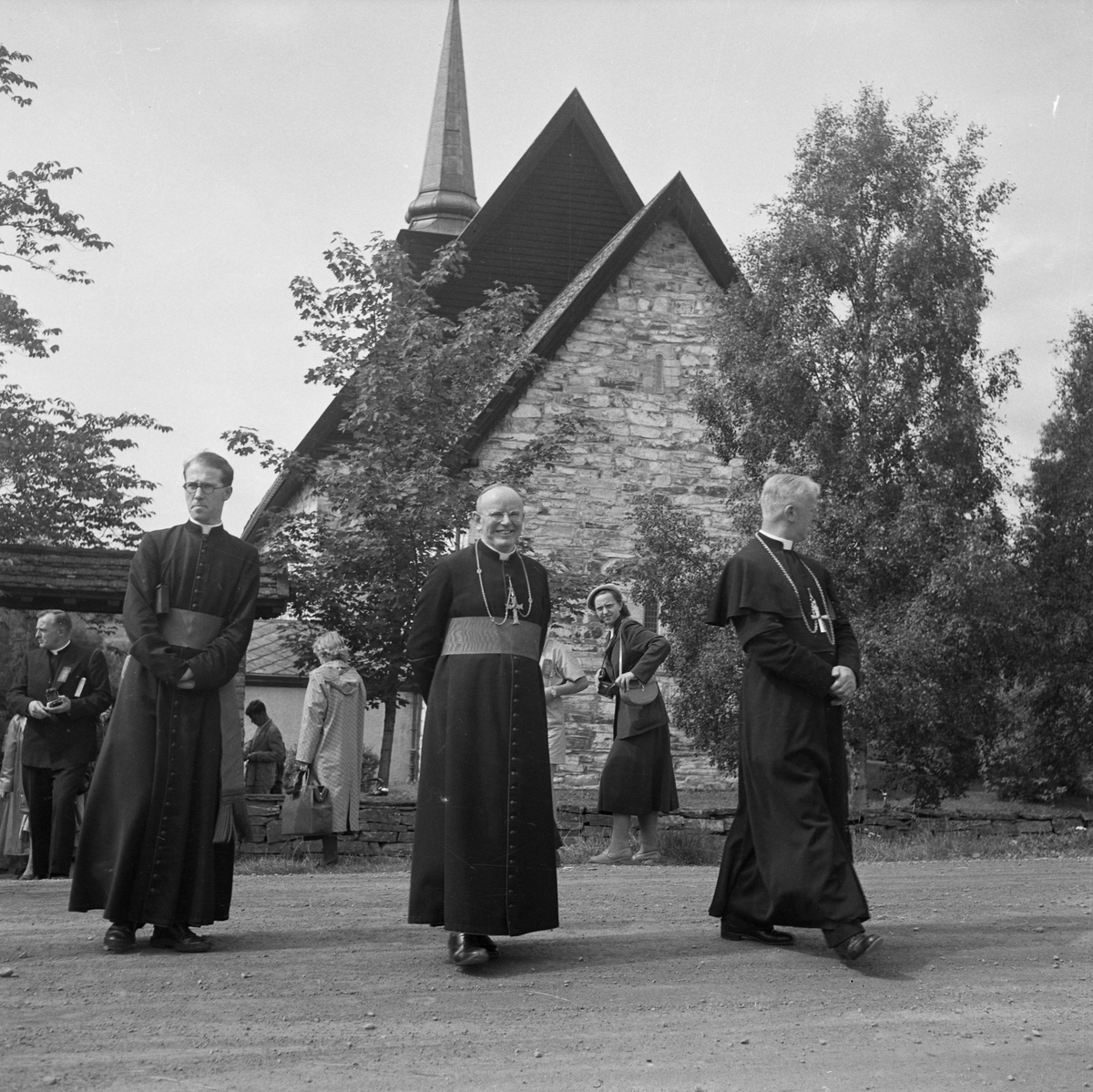 Kirkejubileet 1953. Katolikker på Stiklestad, ordensfolk og geitlige