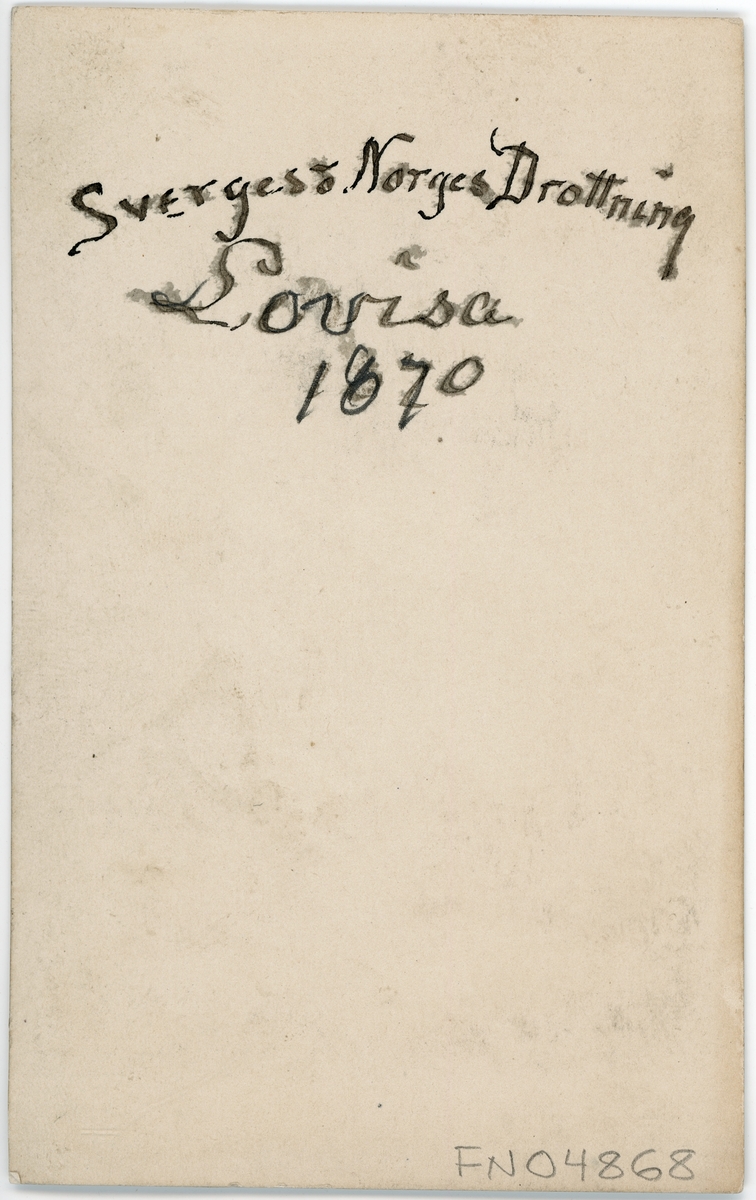 Kabinettsfotografi - drottning Lovisa, 1870