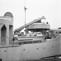 Lyftkran till livbåtar Älvsnabben