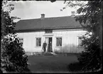 Par vid bostadshus