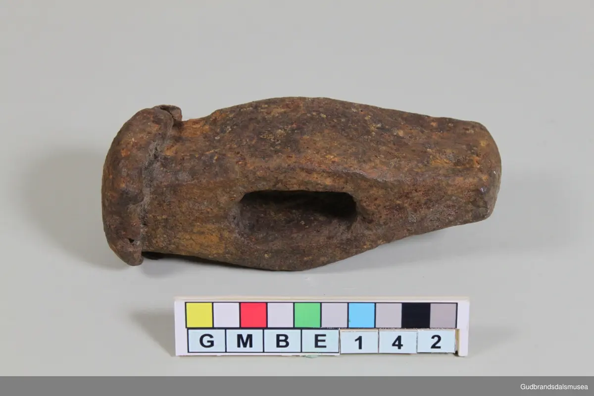 Feisel m flat og eggformet bane