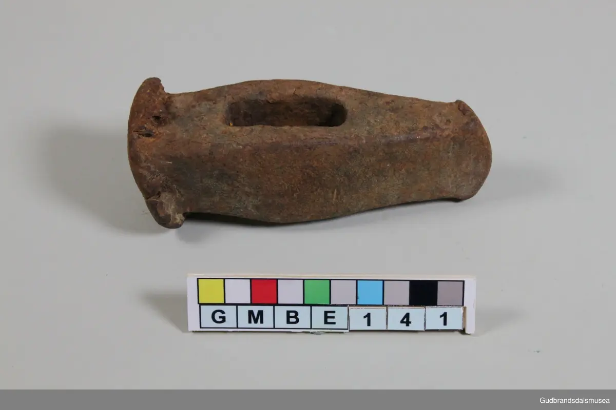 Feisel m flat og eggformet bane