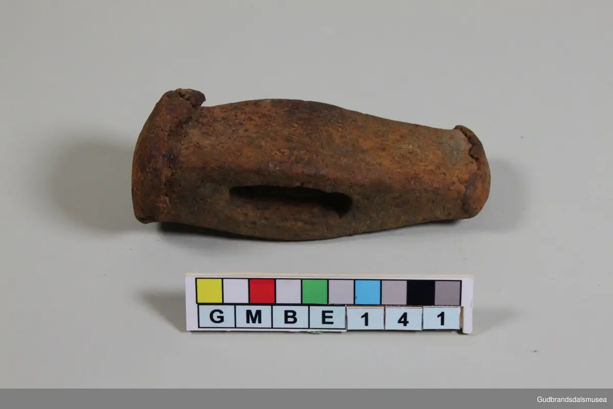 Feisel m flat og eggformet bane