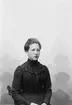 Hilda Andersson; Ingår i porträttsamlingen från Knut Wallins ateljé.