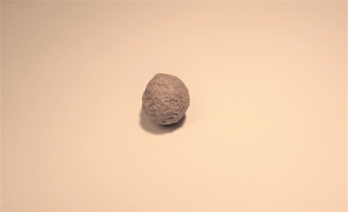 MÅL: DIAM. CA. 1, 2 CM