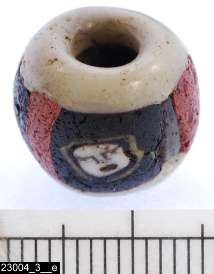 Arkeologiska fynd från Åsen, Kolbäck. 
Undersökt 1968-1970. 