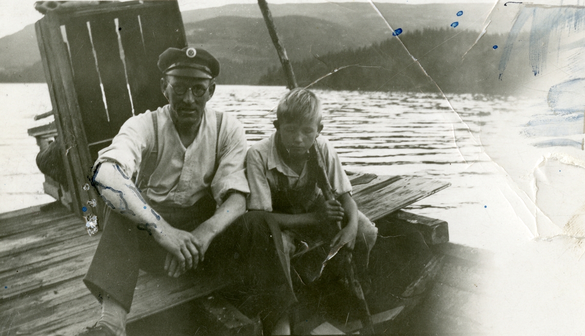 På Strandefjorden i Valdres, 1932.