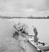 Urstigning från båten. I Ráró? Tjeckoslovakien-Ungern-Österrike 1935.