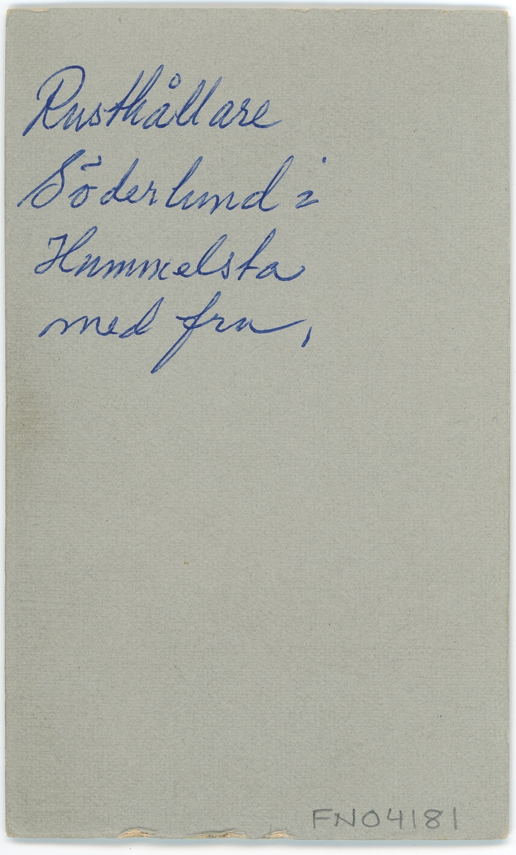 Kabinettsfotografi - rusthållare Söderlund med fru, Enköping