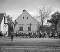 På väg till kyrkan i Vörs. Tjeckoslovakien-Ungern-Österrike 1935.