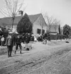 På väg till kyrkan i Vörs. Tjeckoslovakien-Ungern-Österrike 1935.