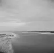 Vid Zuiderzee, (nuvarande IJsselmeer). Tyskland-Holland-Belgien 1938. IJsselmeer är en insjö i Nederländerna som uppstod genom uppförandet av en dammbyggnad i Zuiderzee, en vik av Nordsjön.