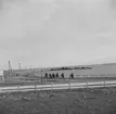 Vid Zuiderzee, (nuvarande IJsselmeer). Tyskland-Holland-Belgien 1938. IJsselmeer är en insjö i Nederländerna som uppstod genom uppförandet av en dammbyggnad i Zuiderzee, en vik av Nordsjön.