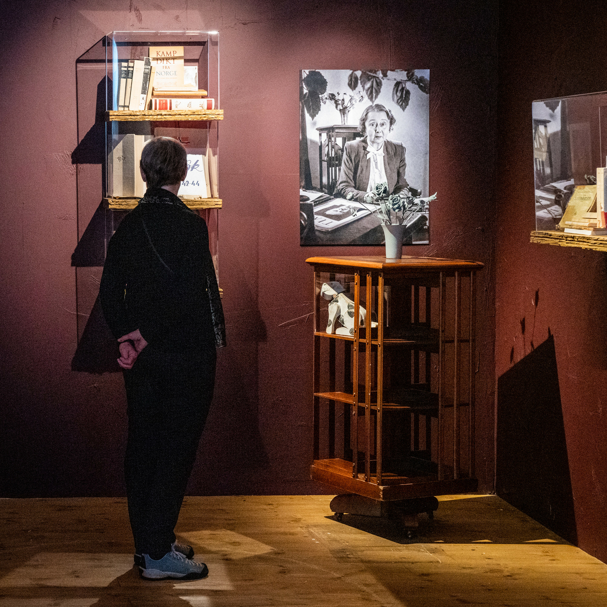 bokhylle-perspektivet-museum-digitaltmuseum