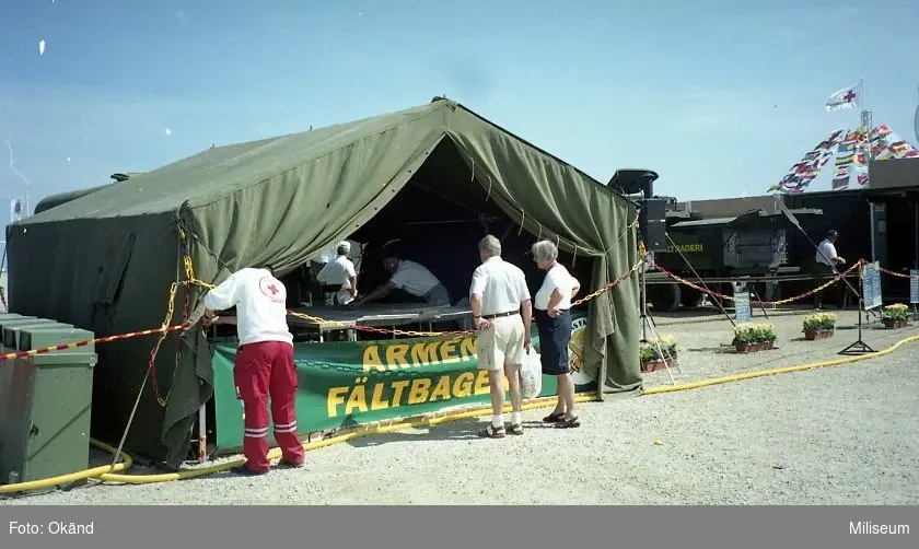 Armens fältbageri. Broloppet.