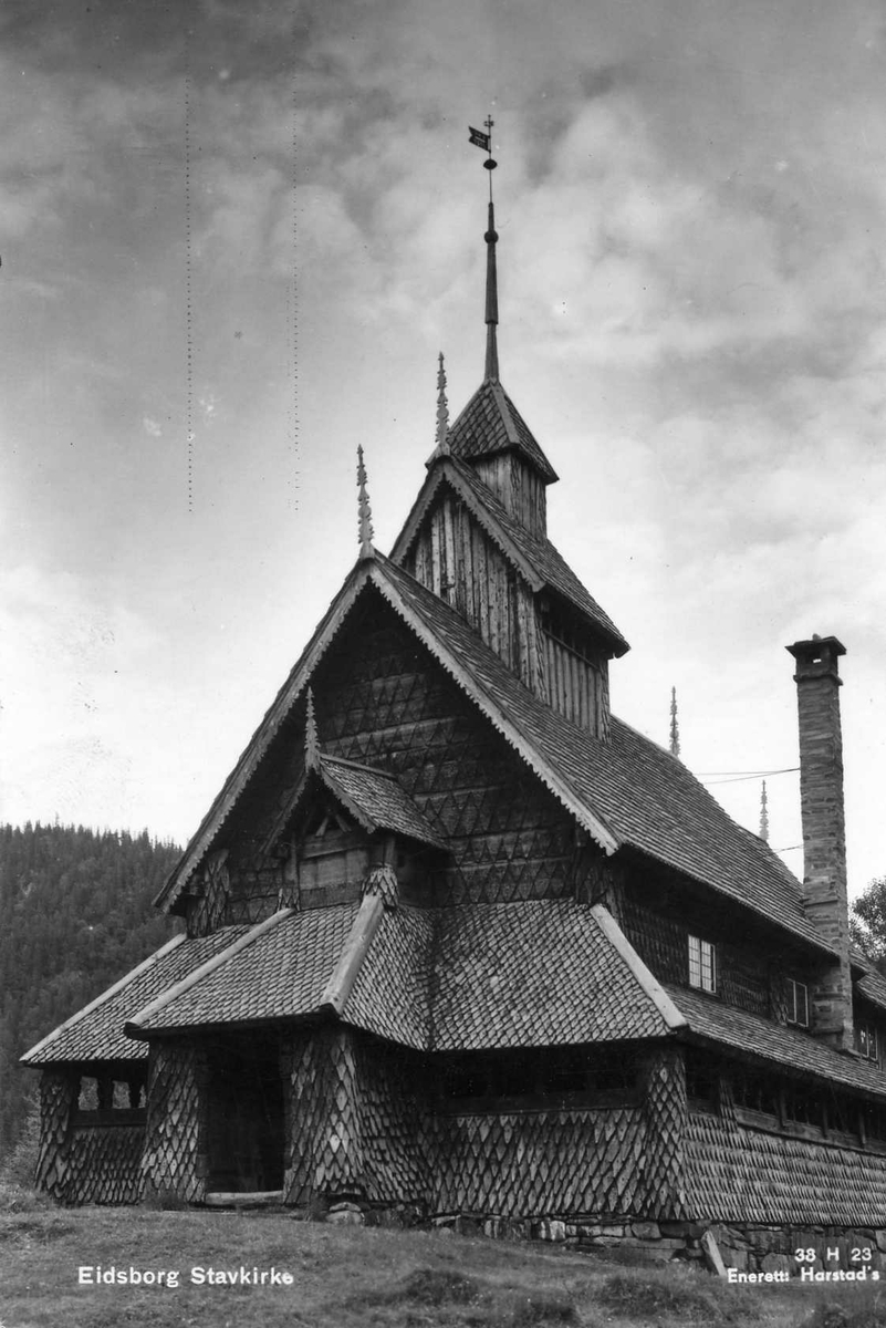 Eidsborg stavkyrkje med pipe, postkort -Vest-Telemark Museum ...