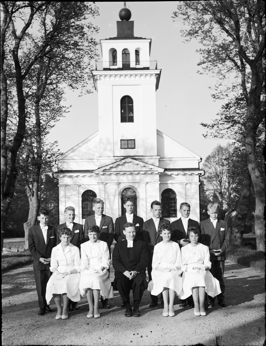 Konfirmander, Forsmarks kyrka, Uppland
