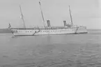 Den tyska kejserliga jakten HOHENZOLLERN II i Härnösand under det tyska flottbesöket 1905.