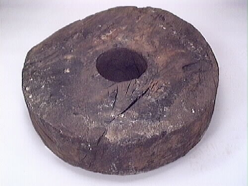 Lavetthjul bak, dokumenterades ihopsatt, vissa mått kunde inte tas. 

Rear truck, recorded attached, some measurements unobtainable