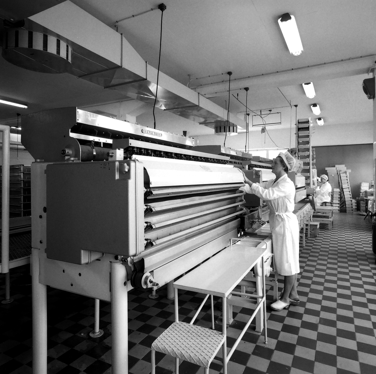 Interiör från Cloettas fabrik i Ljungsbro, 1965.