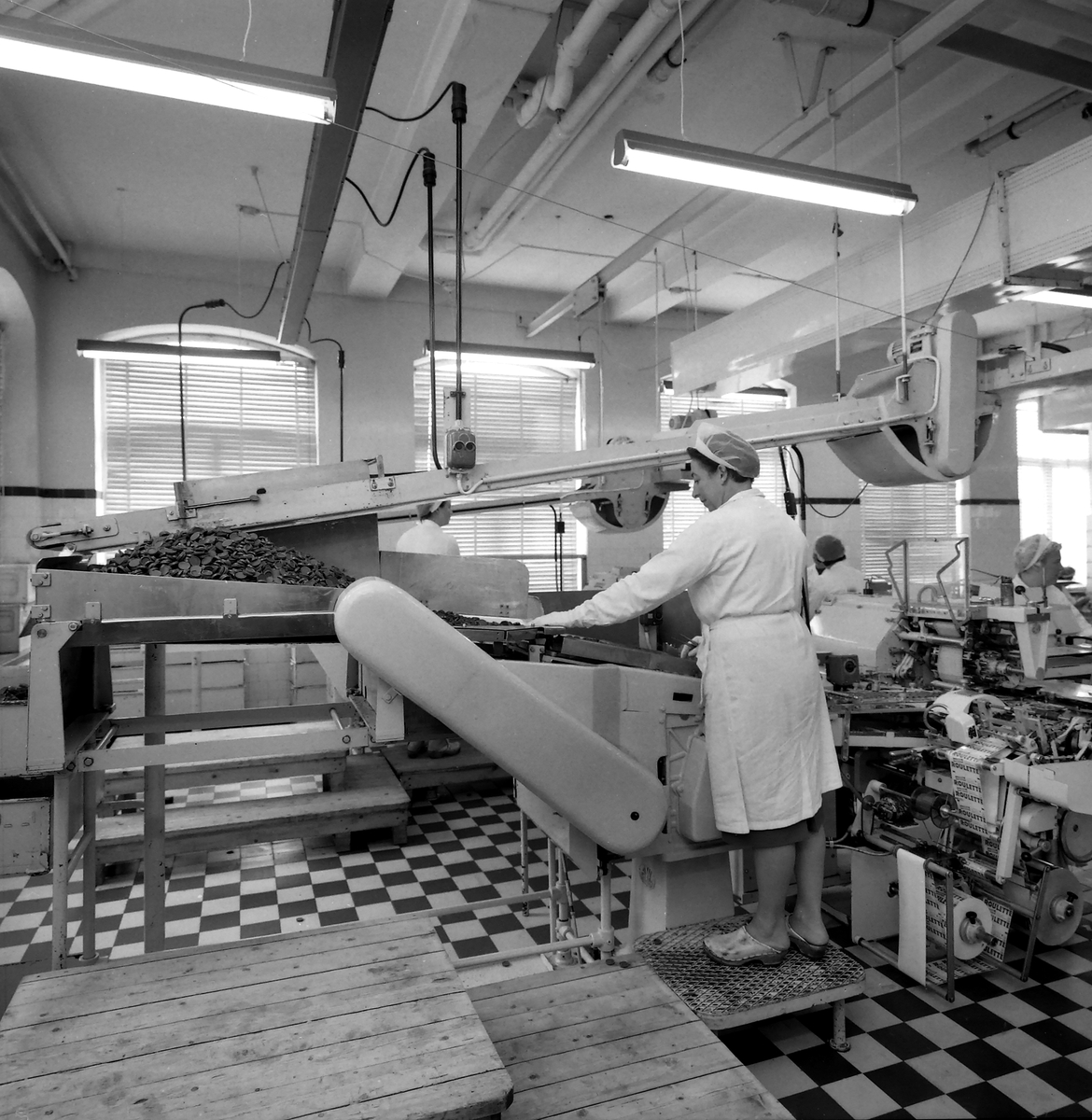 Interiör från Cloettas fabrik i Ljungsbro, 1965.