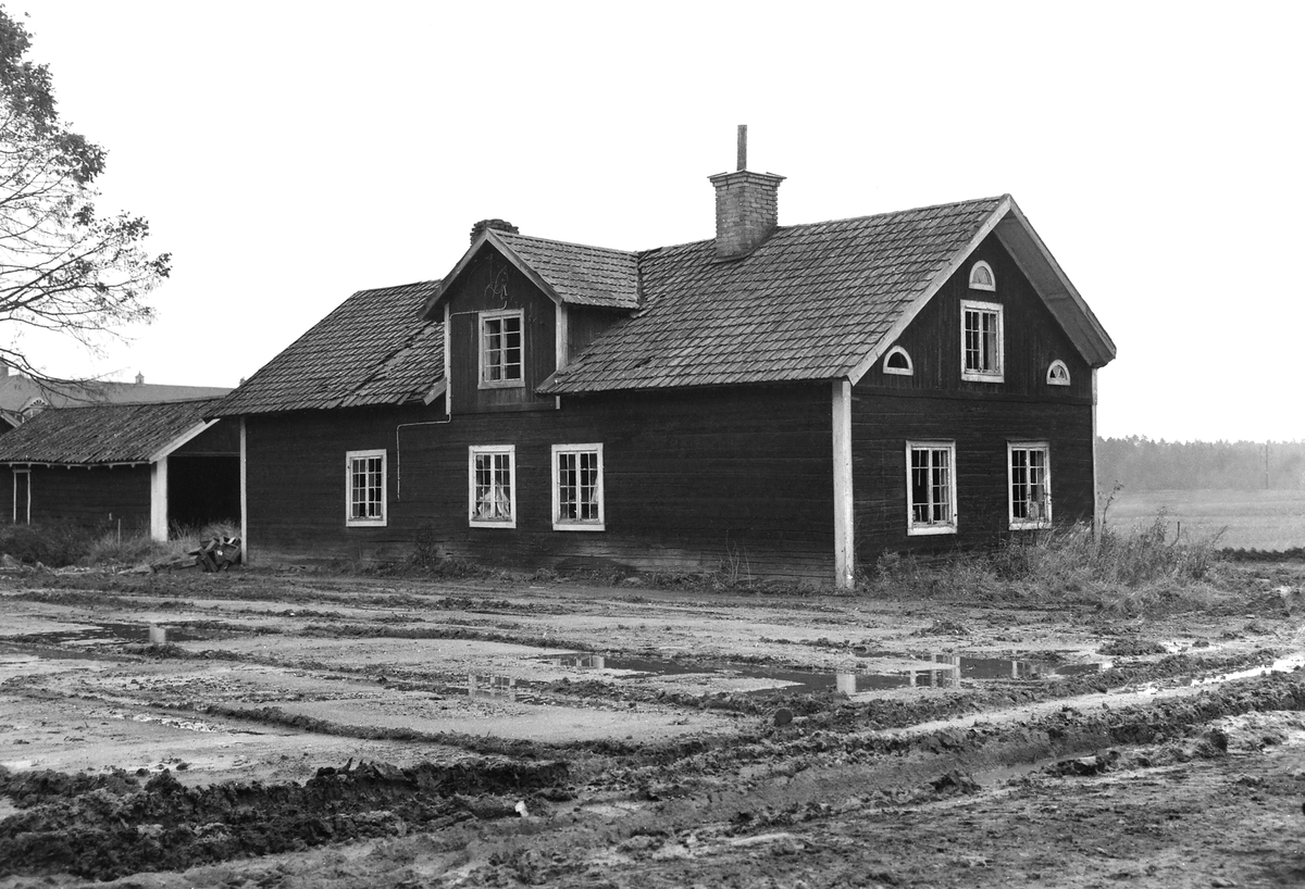 Dokumentation av byggnader som fanns på Ryds herrgård  före rivning, 1967.