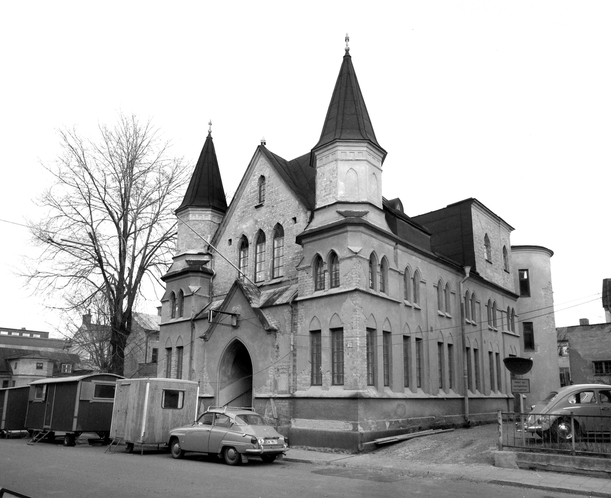 Bilder från Repslagargatan 31 till 33 och Nygatan 20 före rivning av kvarteret, Knut Johnsson och Betelkyrkan. 1969.