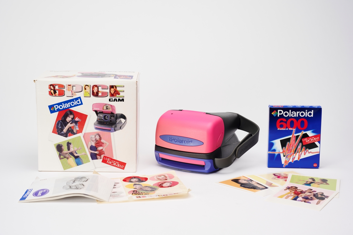 Spicecam er et instant kamera fra 1990-tallet, frontet av den da kjente pop-gruppen Spice Girls, i et forsøk på å nå et yngre marked. Kameraet er produsert av Polaroid for 600 film. Det medfølger bruksanvisning, en film og bilder av jentegruppen, i original emballasje.
