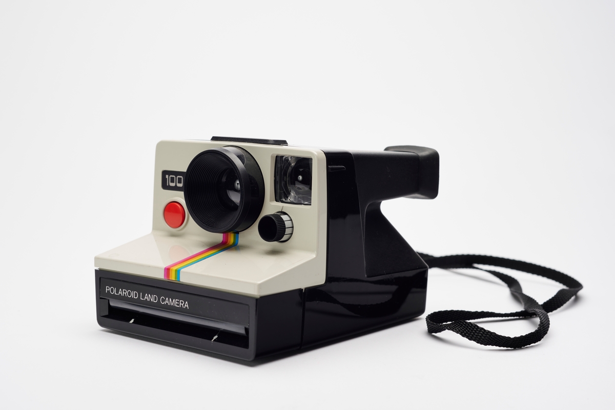 Land Camera 1000 er et veldig enkelt instant kamera, produsert av Polaroid på 1970-tallet.