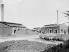 År 1897 startades Linköpings nya gasverk i stadens norra utkant. Det tidigare gasverket låg opassande centralt på Sankt Larsgatan. Bild från omkring förra sekelskiftet.