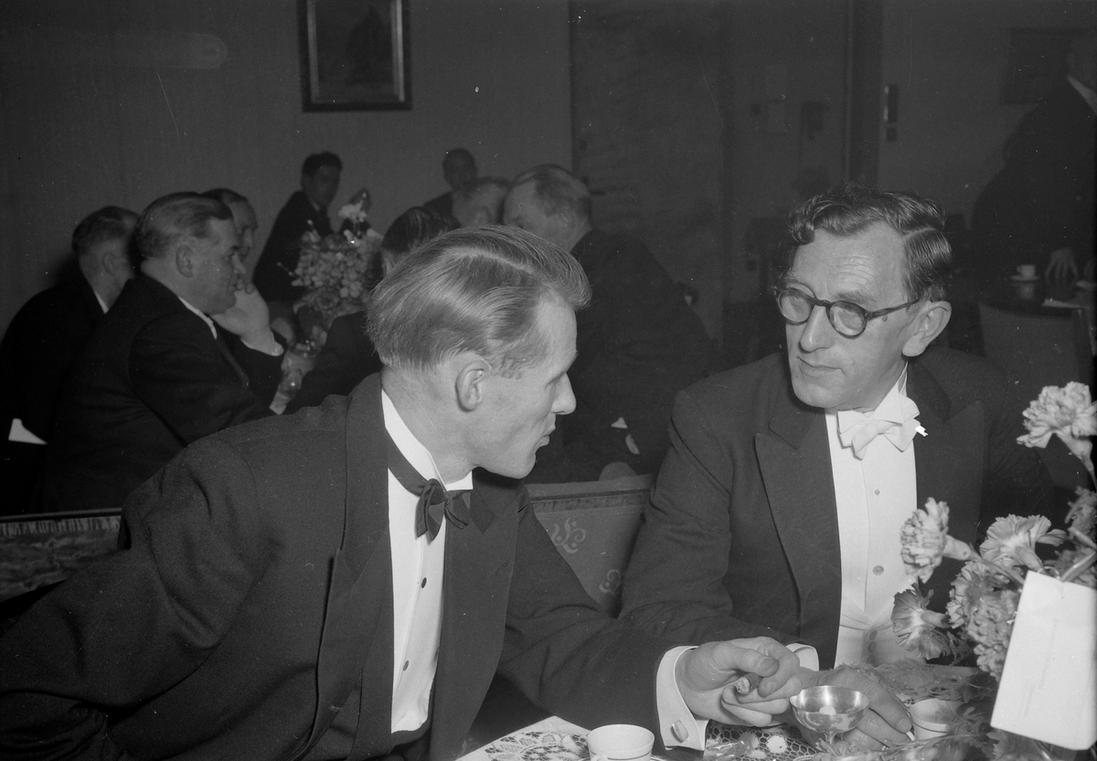 Spareskillingsbanken feirer 100 år