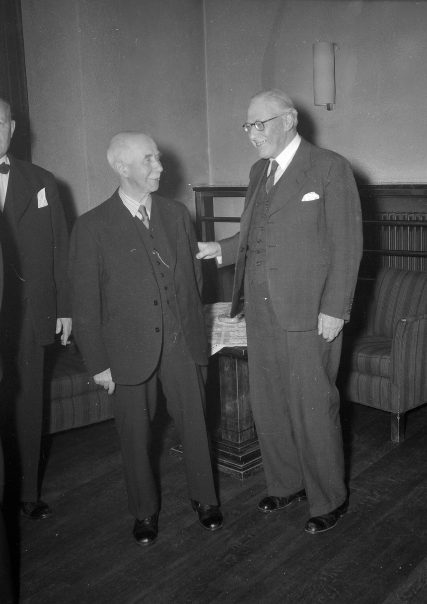 Spareskillingsbanken feirer 100 år