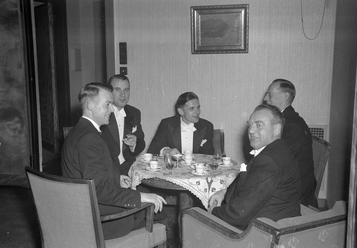 Spareskillingsbanken feirer 100 år
