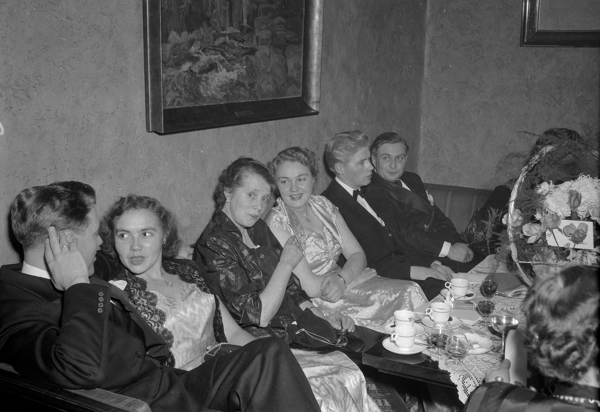 Spareskillingsbanken feirer 100 år