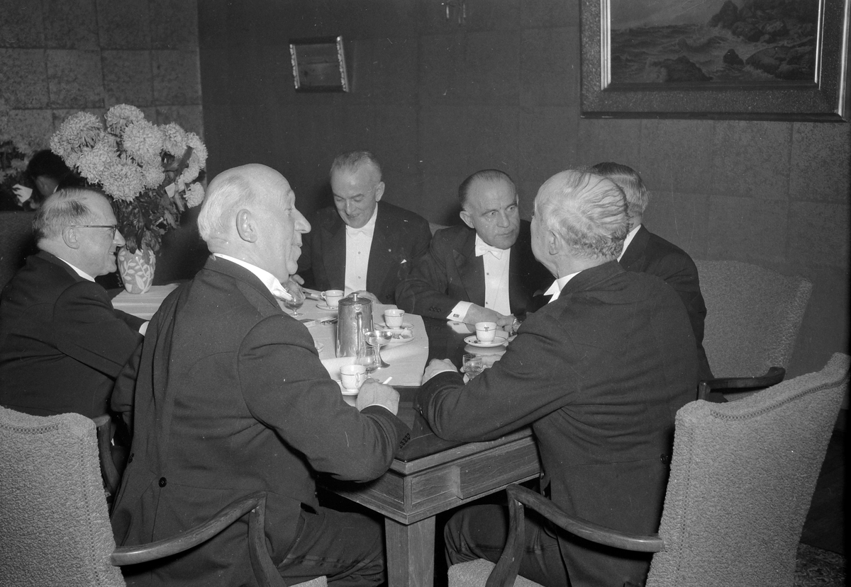 Spareskillingsbanken feirer 100 år