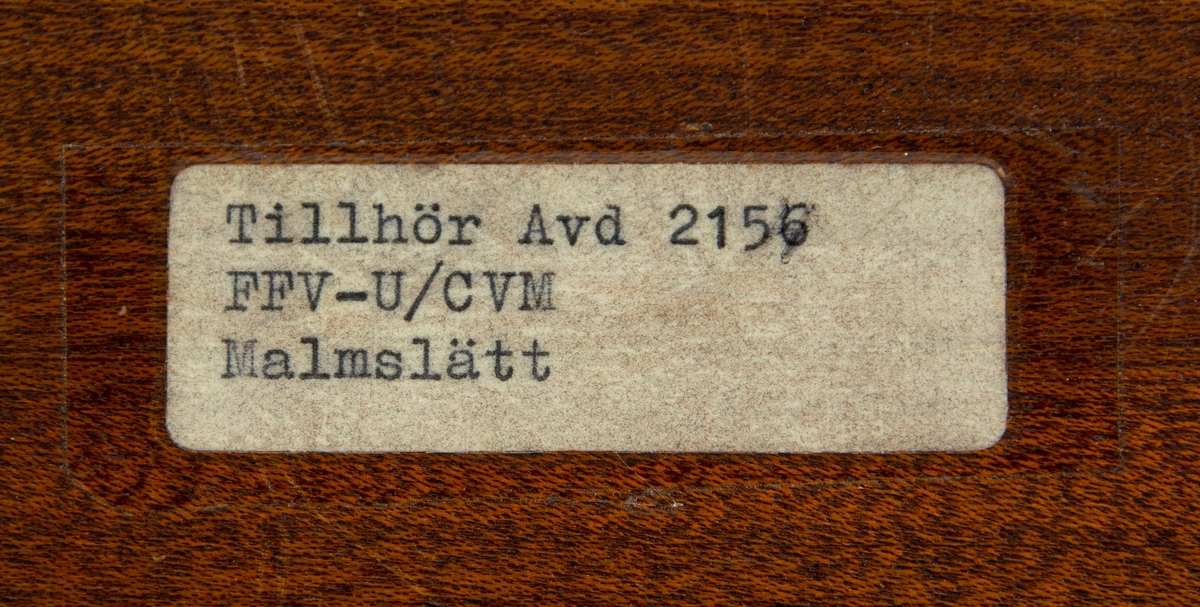 Profiltolk. Referenssats för profildjupsbestämning från CVM. Förvaras i etui av trä.