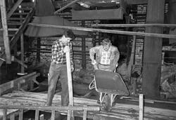 Interiørbilde fra gamle fabrikklokalene etter Klevfos Cellul