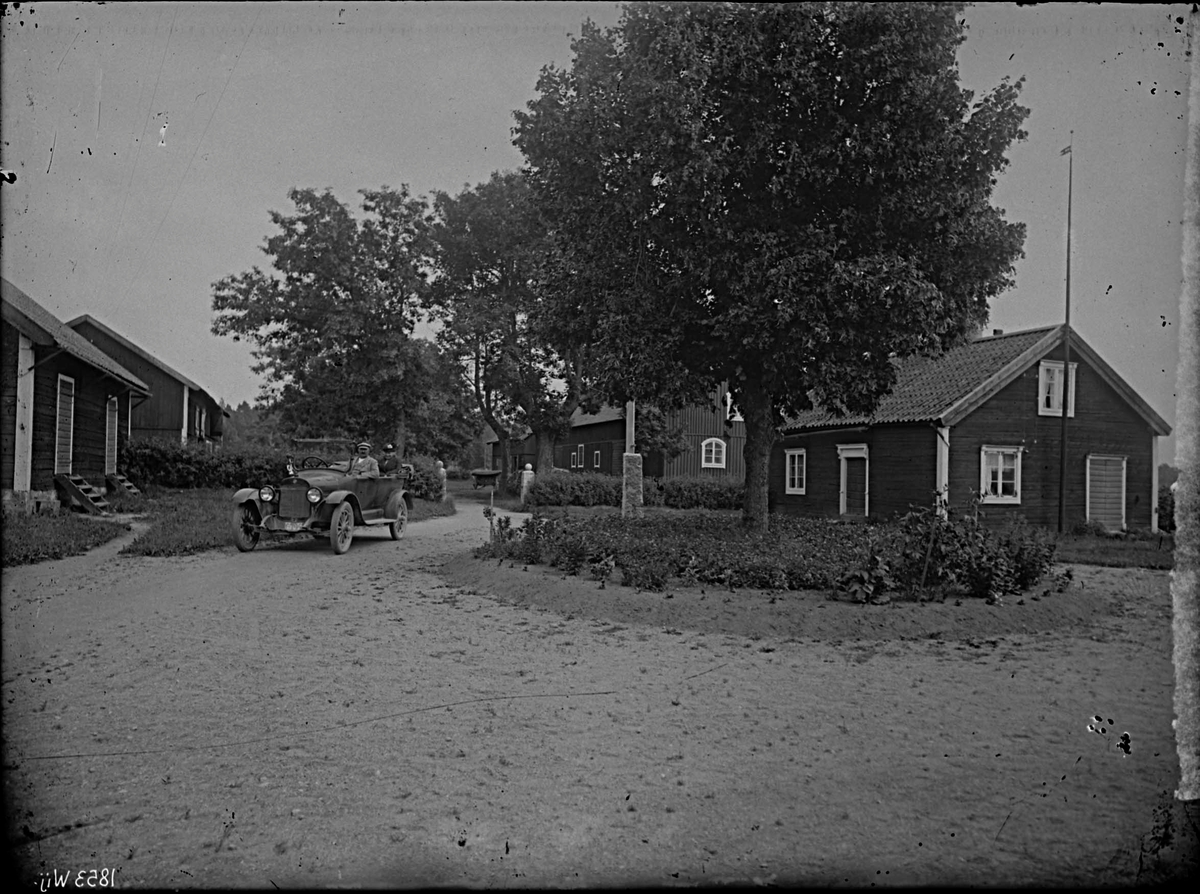 Fotografering beställd av kommunalordförande Eriksson.