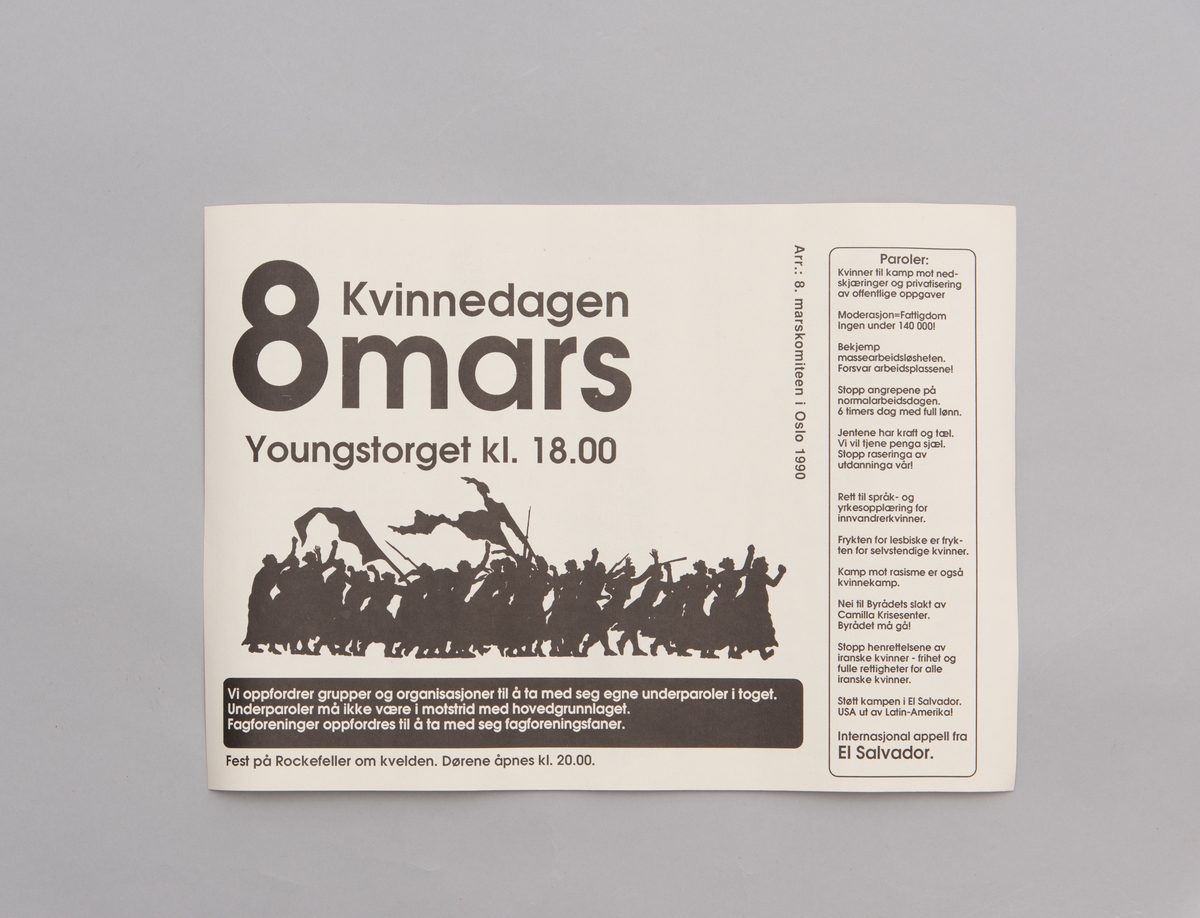 To stk identiske løpesedler/program i sort/hvitt med tekst og illustrasjoner til 8. marsmarkeringen i Oslo 1990.