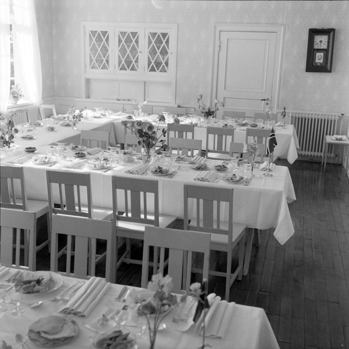 Kronprins Olav og prinsesse Astrid på Hovde - Sør-Trøndelag fylkes Husmorskole
