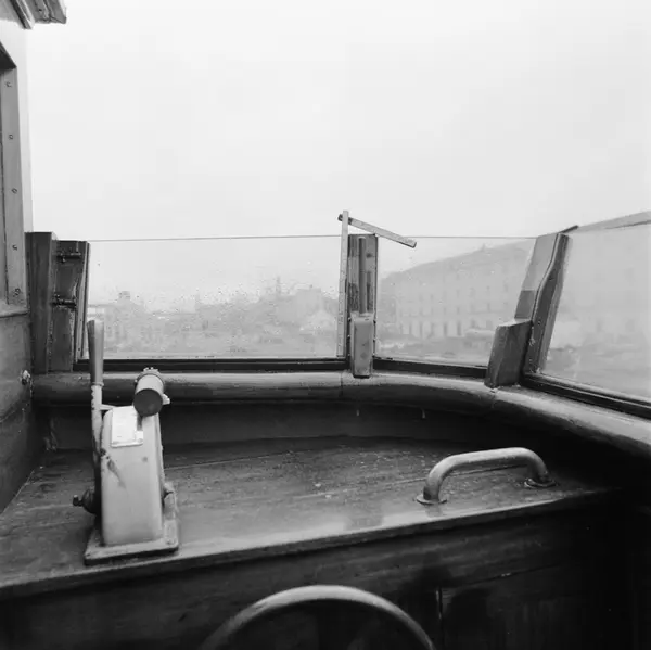 Bogserbåten Heros vindskydd på brygga