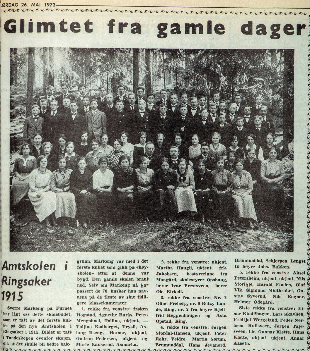 Ringsaker amtsskole, Gruppe elever og lærere, det første kullet som gikk på den nye skolen som ble bygd ovenfor Ringsaker stasjon i 1914, Ringsaker fylksskole fra 1919, den gamle skolen var i Bjerregård nede ved Tandem handel, skolen ble etablert i 1900, 
