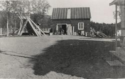 Dette er verkstedet (lager og snekkerverksted) til Nikolai O