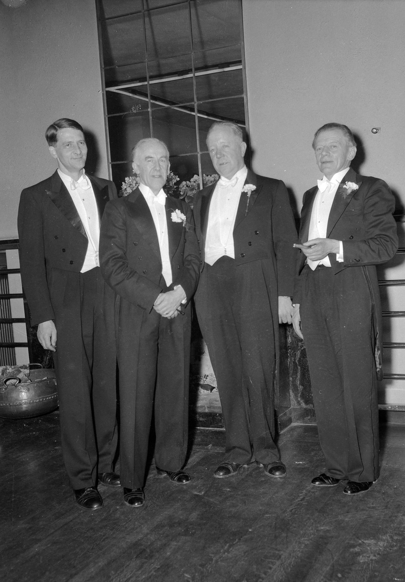 Spareskillingsbanken feirer 100 år