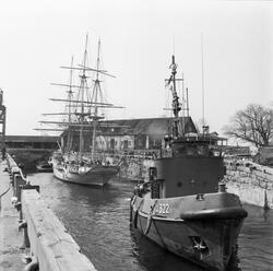 Utbogsering av Jarramas i Polhemsdockan